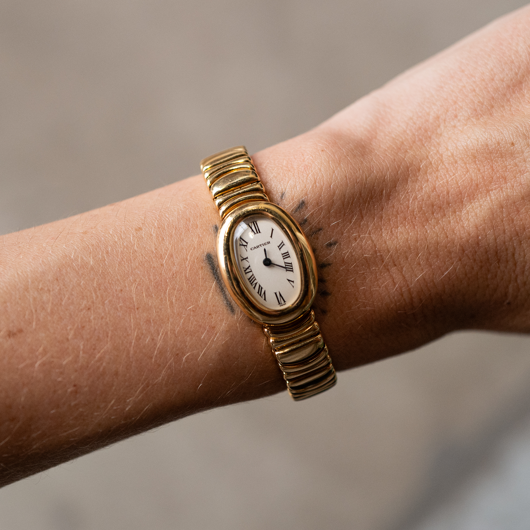 Cartier Baignoire 18k Yellow Gold with Bracelet