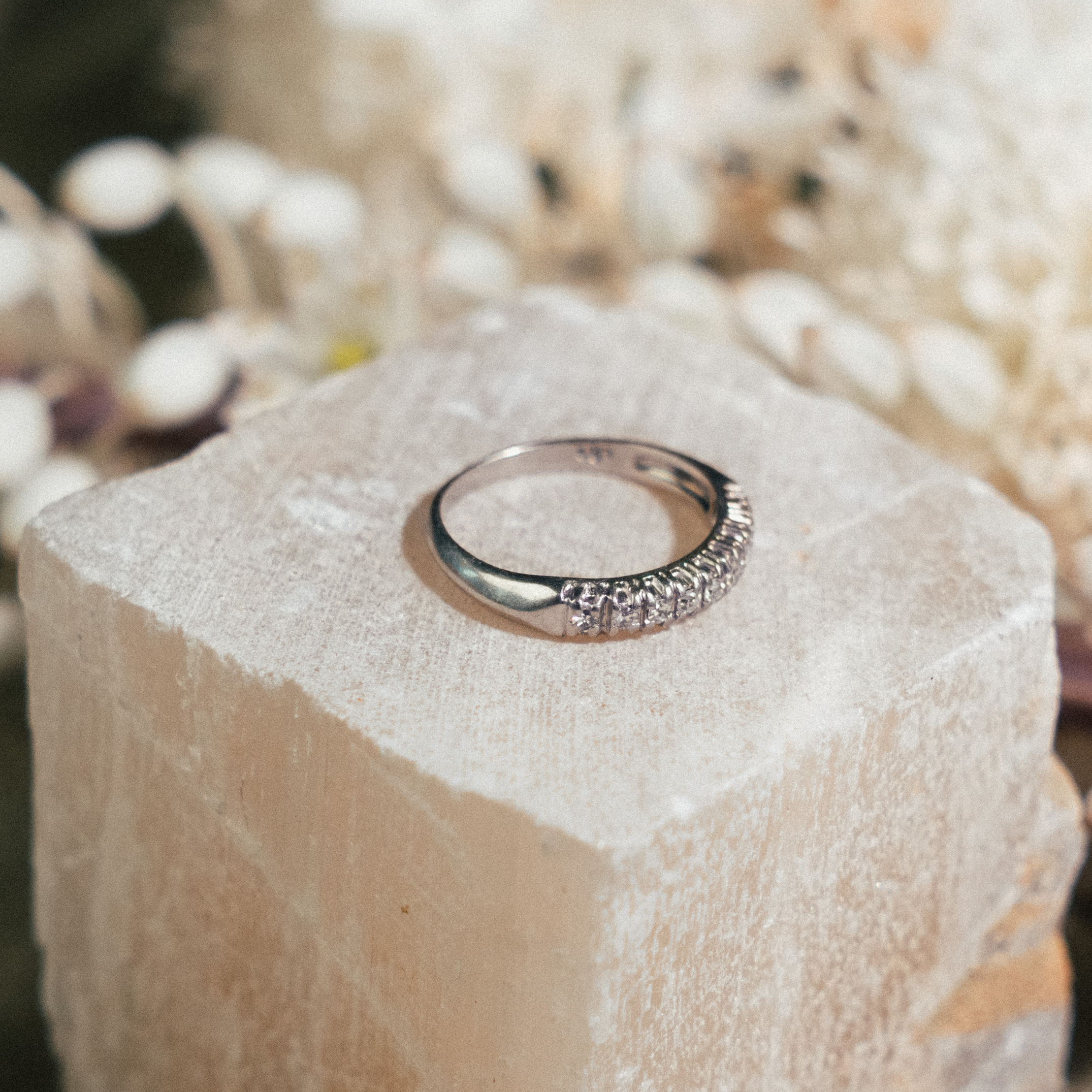 Platinum Vintage Cut 9 Stone Band