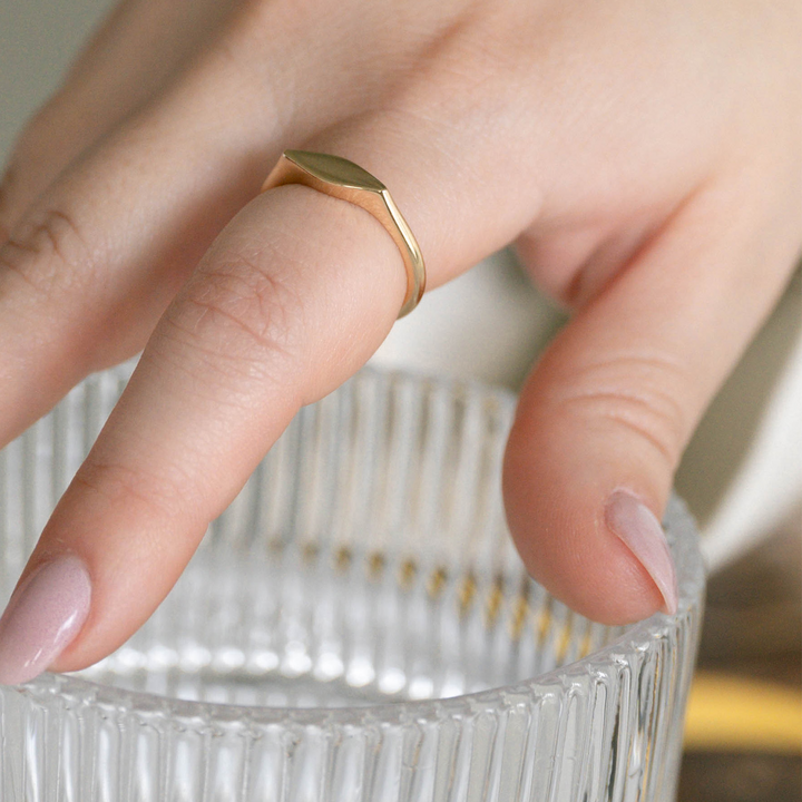 Interleaf Signet Ring - Consider the Wldflwrs