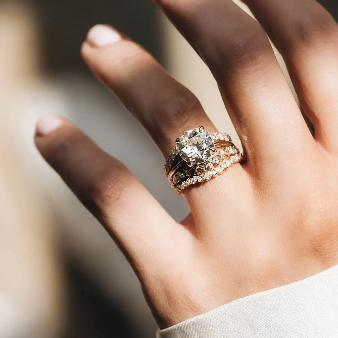 The Complete Guide to Engagement Rings & Wedding Bands: Timeless Tips, Thoughtful Guidance & What to Expect