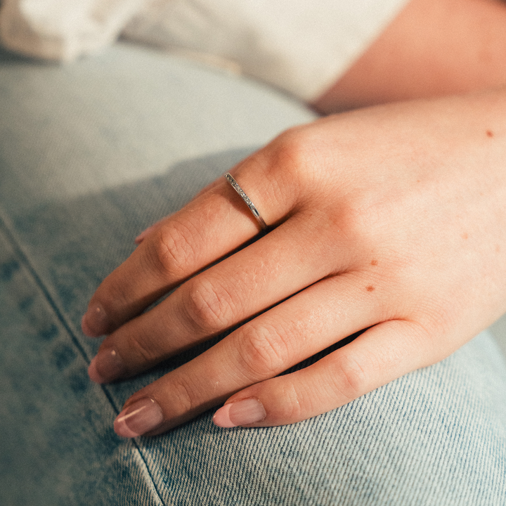 Platinum Vertical Skinny Channel Diamond Band