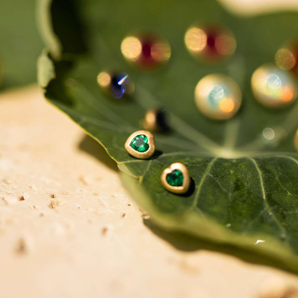 Emerald Heart Bezel Matte Stud Earrings - Consider the Wldflwrs