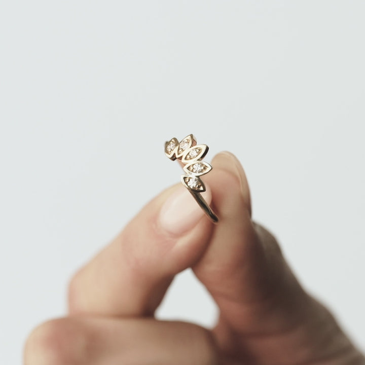 Large Water Lily Diamond Ring (Earth Mined) - Consider the Wldflwrs